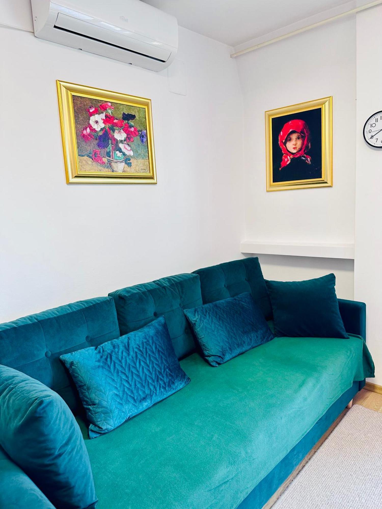 Studio Panoramic With Balcony And Parcul Unirii View Alba Iulia Exterior photo